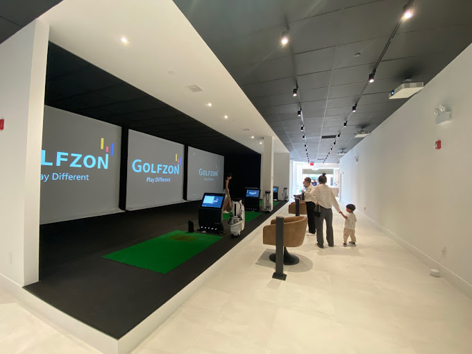 에지워터에 새로 오픈한 Edge Golf는 연중무휴로 운영되며, 오전 8시부터 오후 10시까지 이용할 수 있다.